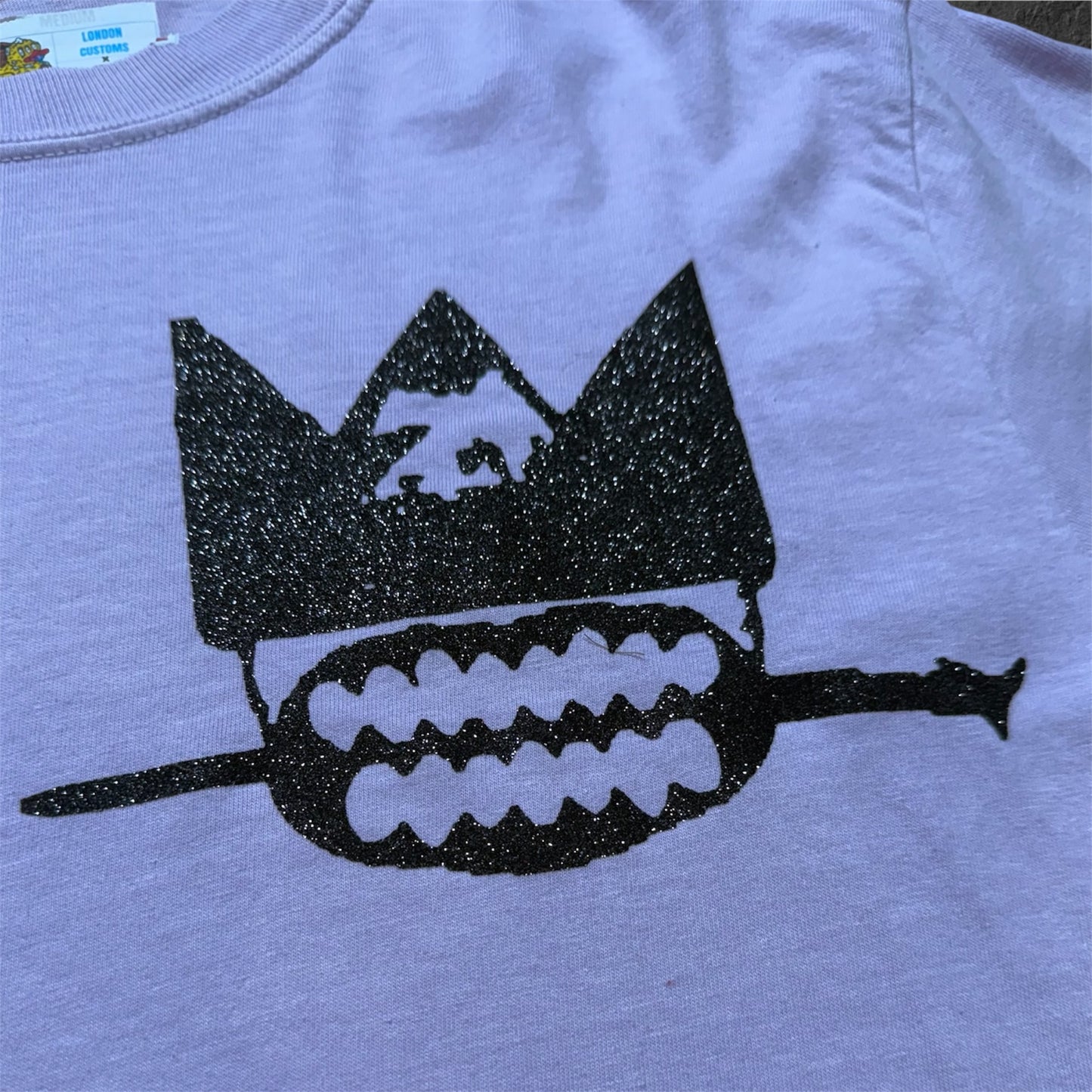 Limited London Customs Crown Logo Chest T