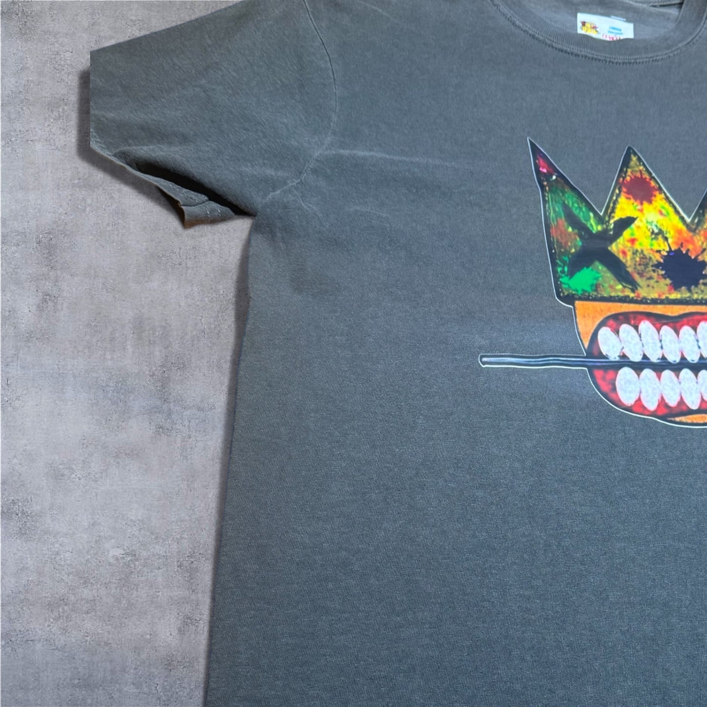 London customs Crown logo T shirt