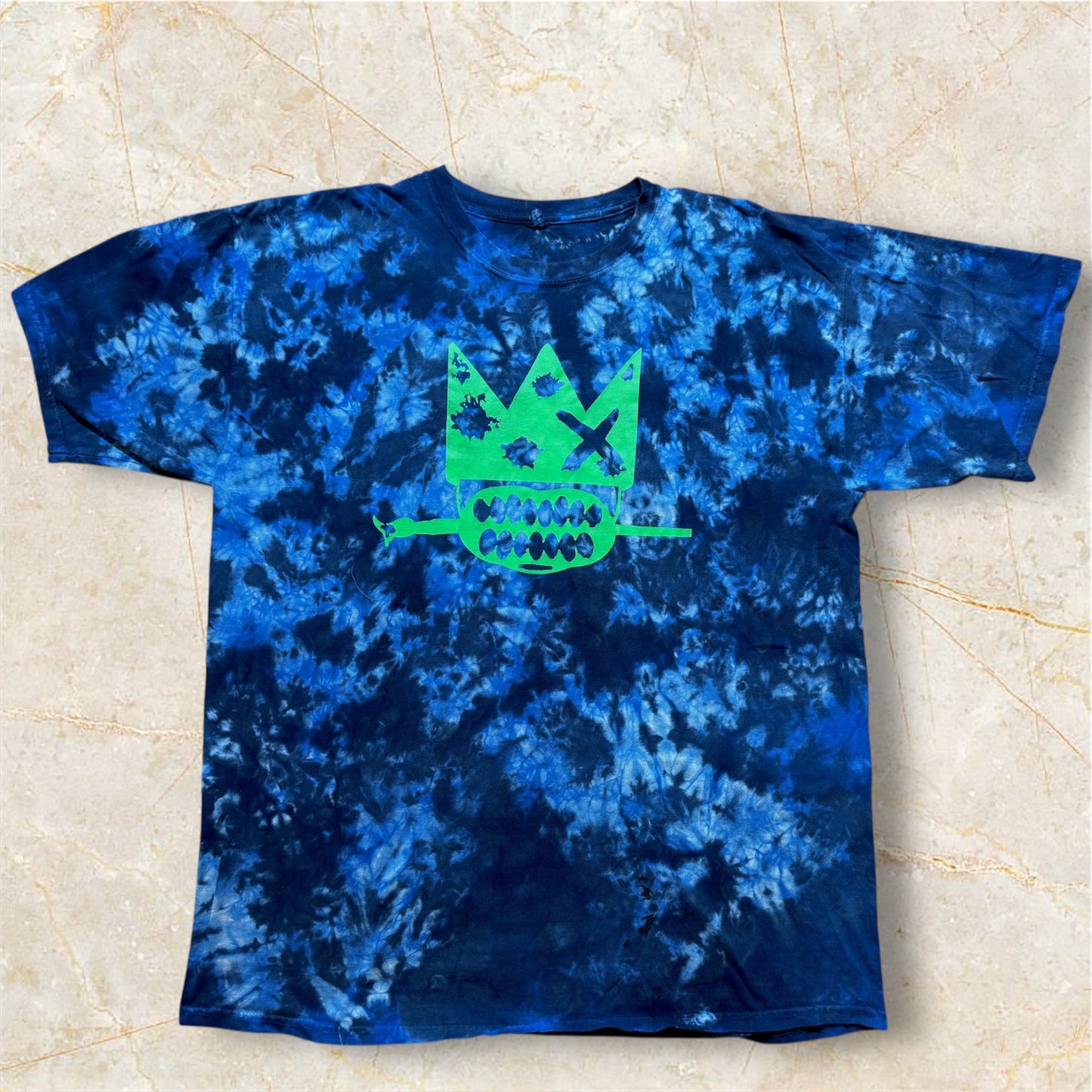 Exclusive Limited London Customs Spooky Green Logo T